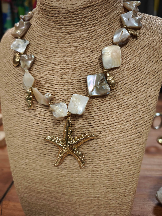 Collier pierre