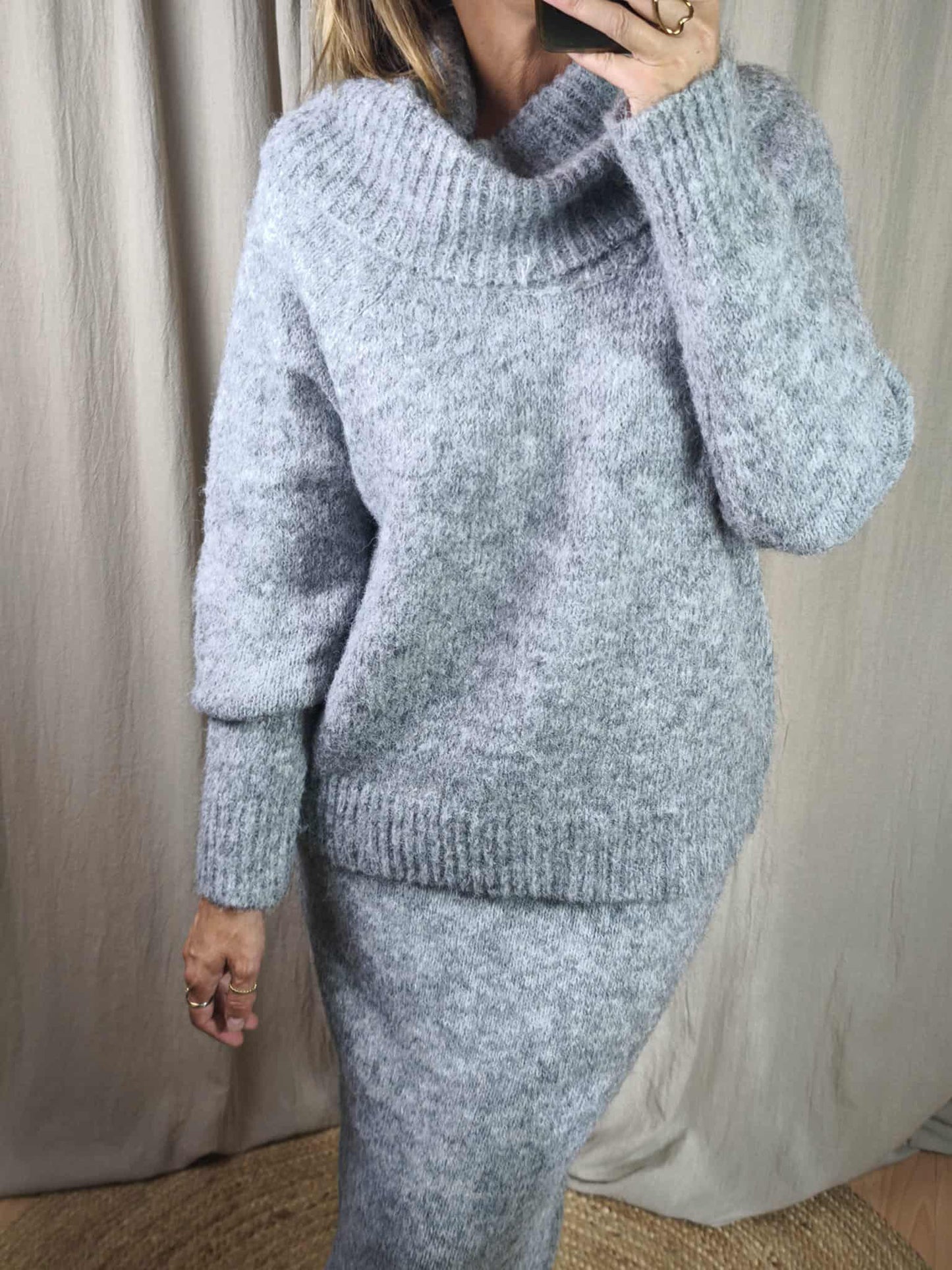 Pull gris