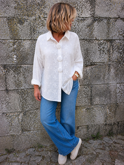 Blouse brodée oversize